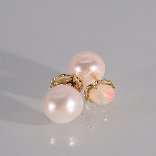 IRIZA Jewellery 18K金蛋白石和 Akoya 珍珠耳環18K Gold The Opal and Akoya Pear