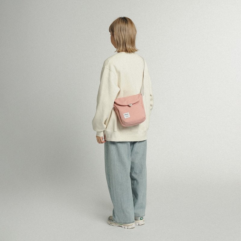 DESI (ECO Edition) All Day Sling Bag, Crossbody Bag Shoulder Bag (Prism Pink) - กระเป๋าแมสเซนเจอร์ - วัสดุอีโค สึชมพู