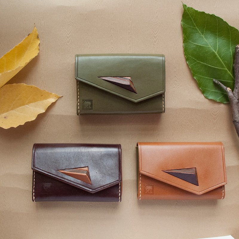 Leather Card Holder  (Triangle made by leather) - กระเป๋าสตางค์ - หนังแท้ สีนำ้ตาล