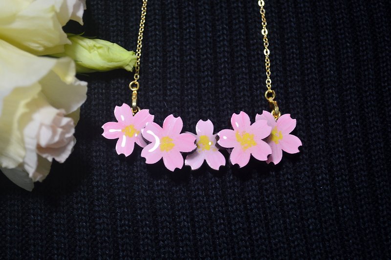 Early cherry pink cherry blossom shape decorative necklace hand-painted wooden - Necklaces - Wood Pink