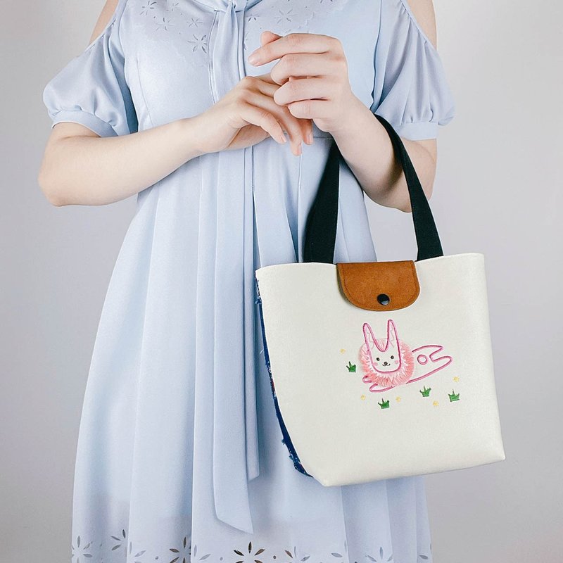 【兔兔】立體刺繡/帆布波奇包 - 手提包/手提袋 - 棉．麻 黑色