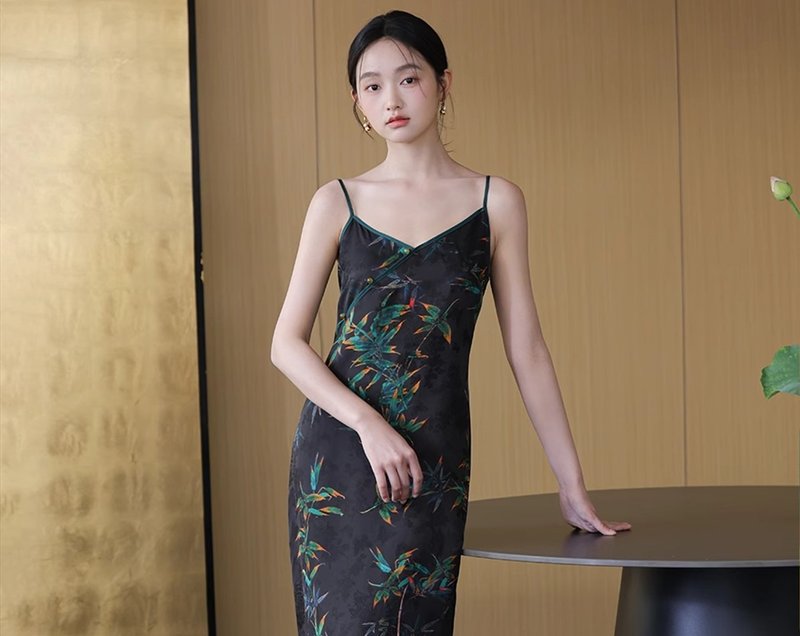 竹溪 新中式中國風 改良漢服交領 仿香云紗提花吊帶裙 - 裙子/長裙 - 其他材質 黑色