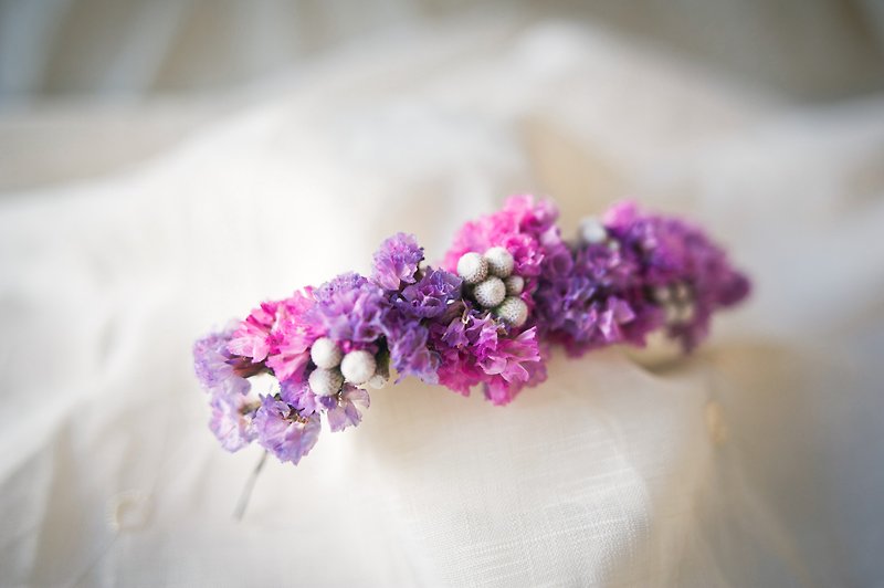 Blossoming time} {Fleurir breeze sweet girl garland wreaths / outdoor wedding / Flowers & Gifts / Wedding Accessories / Customized - ตกแต่งต้นไม้ - พืช/ดอกไม้ สีแดง