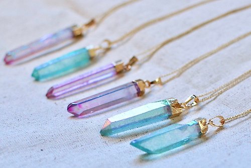 hiruneneco / une-crystal オーロラ水晶ネックレス【Lavender or emerald】