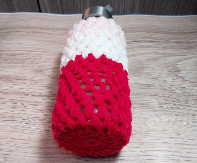 cover bottle pink, red and white yarn crochet handmade - Shop  luckyhandmade246 Other - Pinkoi