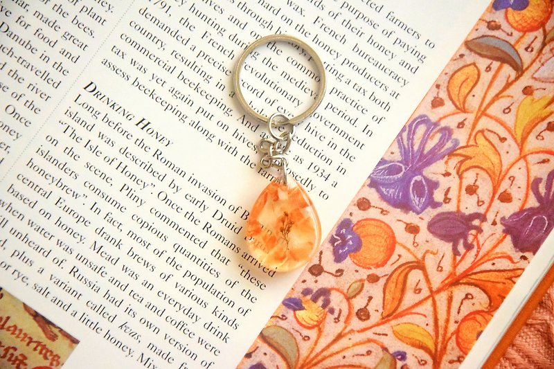 The Color of Autumn Handmade Key Chain/Bag Chain - Keychains - Plants & Flowers 