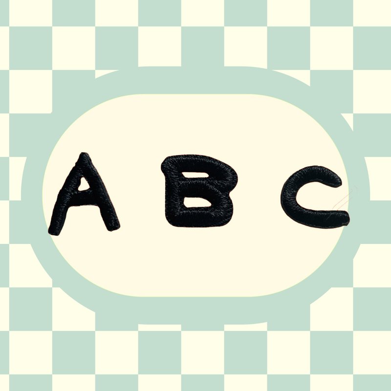 Ironing Fabric | Black Capital Letters - เย็บปัก/ถักทอ/ใยขนแกะ - งานปัก สีดำ