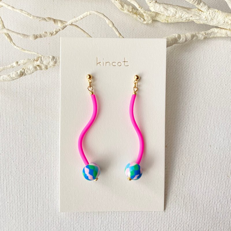 マーブルスティック ピアス・イヤリング【ピンク】 - 耳環/耳夾/耳骨夾 - 黏土 多色