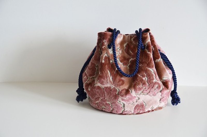 Versailles Marine Bag Smoky Pink Large Size - กระเป๋าแมสเซนเจอร์ - ผ้าฝ้าย/ผ้าลินิน 