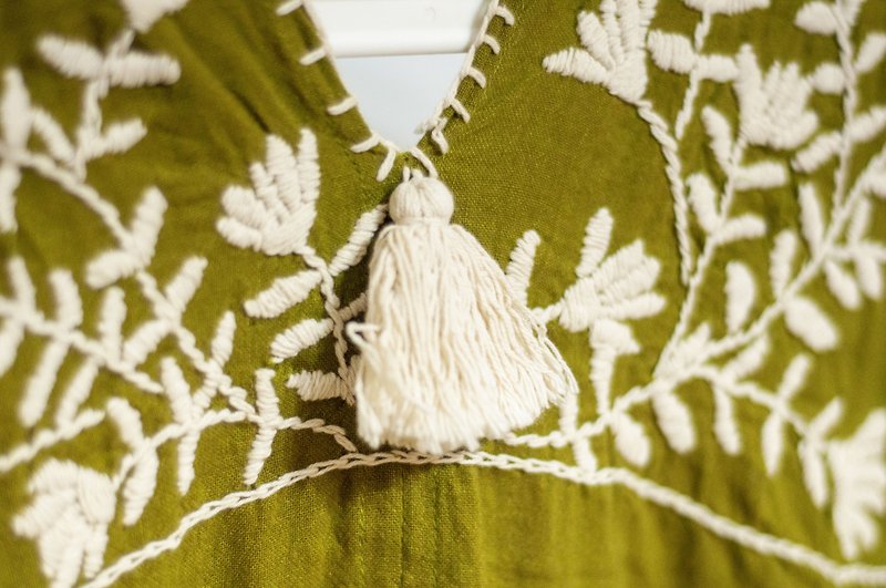純綿のリネンドレス/エスニックスタイルのドレス/刺繡ドレス/手作りの不規則なドレス-抹茶グリーンの手刺繍
