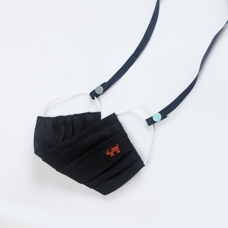 Black Linen Mask with Strap - Hand Embroidered Dachshund Dog - 口罩/口罩收納套 - 棉．麻 黑色