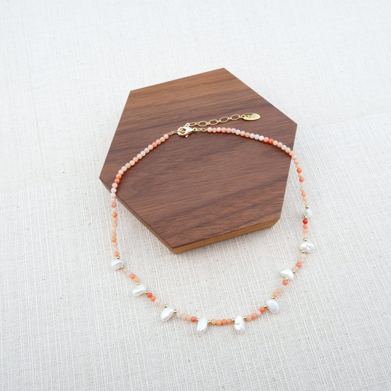 Keshi Freshwater Pearl and  Peach Aventurine Short Necklace - 項鍊 - 石頭 粉紅色