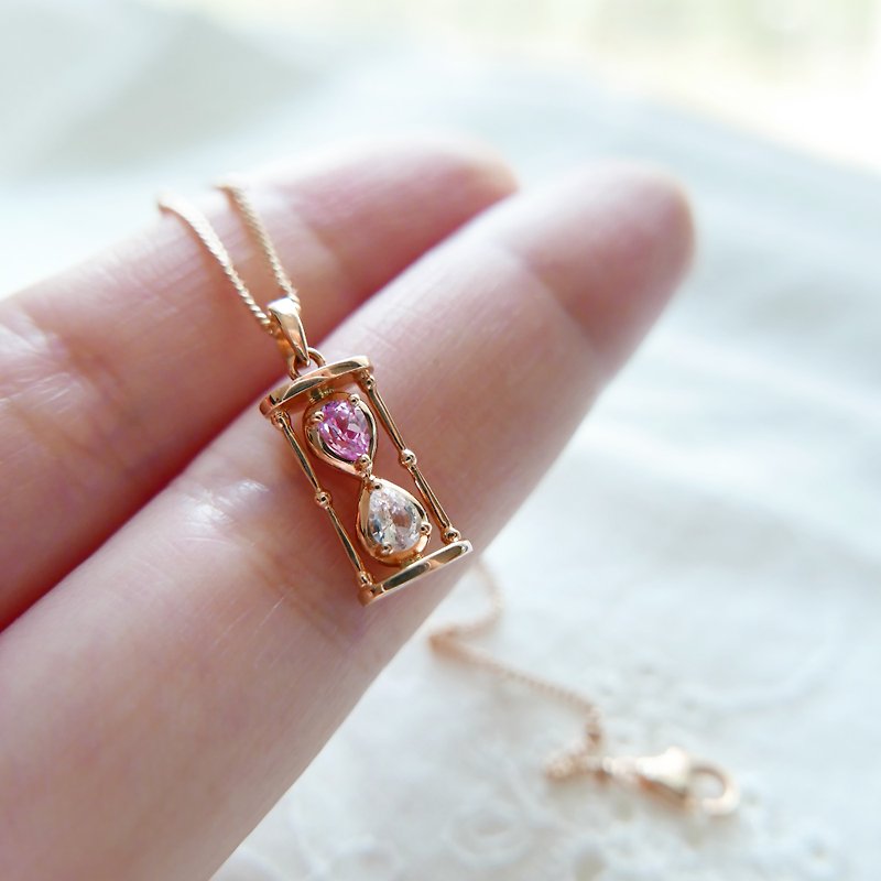 Time is Art, Hourglass Pendant/Charm, 18k gold, Pink White Sapphire - Charms - Gemstone Pink