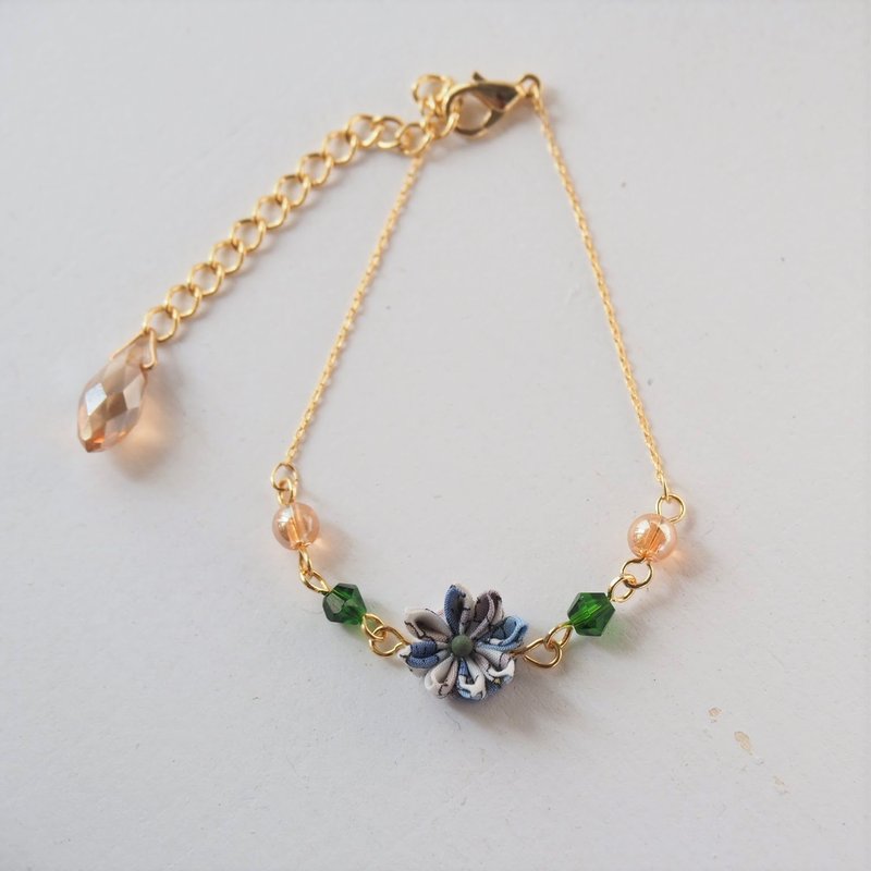 【雅】纖細碎花香檳水晶手鍊 客製 つまみ細工和風布花 - 手鍊/手環 - 棉．麻 多色