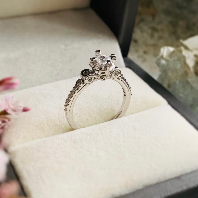 白色鋯石戒指, 凸起形狀, 圓形切割寶石, 4毫米。 - 戒指 - 半寶石 白色