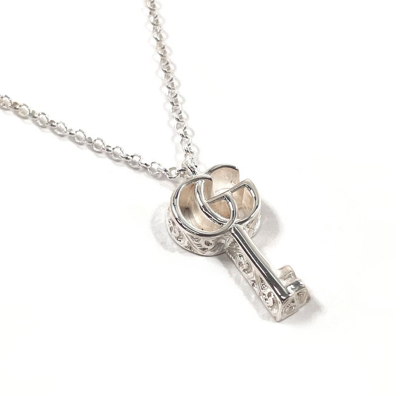 【日本直送 中古美品】グッチ GUCCI ネックレス ダブルG キーペンダント 鍵 アラベスク シルバー925 アクセサリー 新品仕上げ済み - 項鍊 - 純銀 銀色