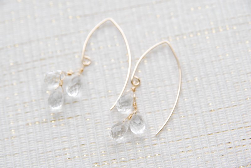 Large marquise hook earrings with 3 drop-cut crystals (14kgf) - ต่างหู - เครื่องเพชรพลอย สีทอง