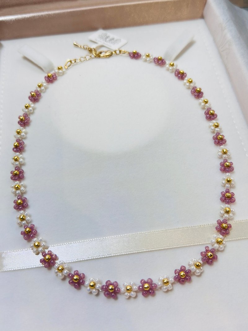 41+6cm Oily Purple/White-Flower Necklace JW100H/44PC-002 - สร้อยคอ - แก้ว หลากหลายสี