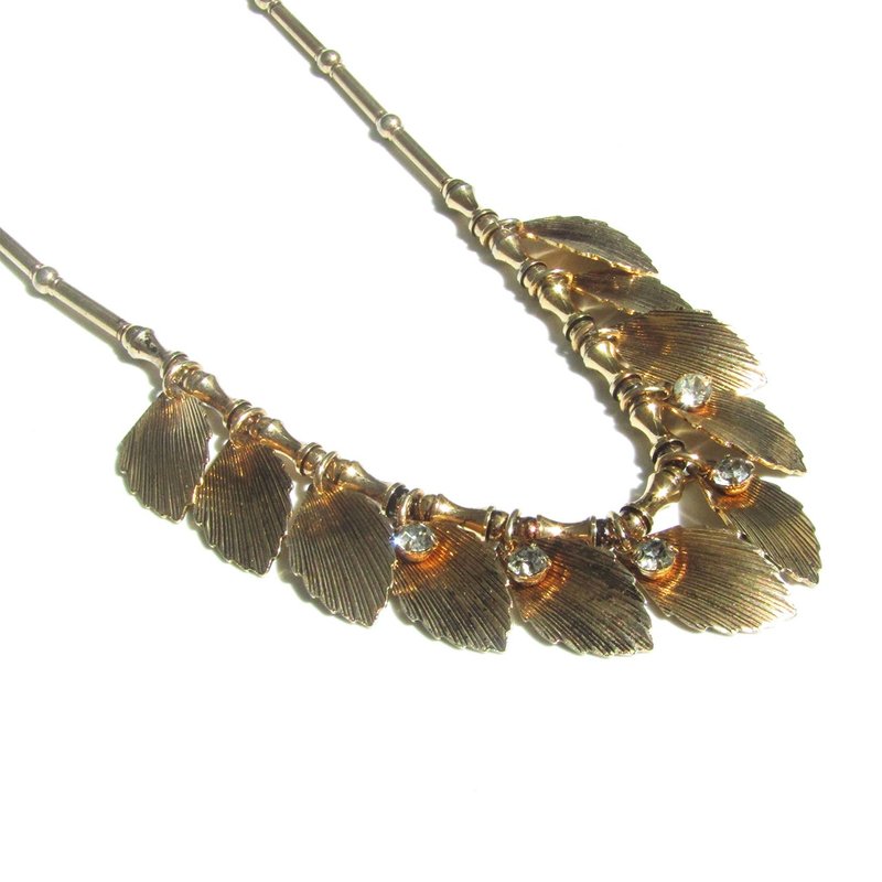 70s Vintage gold tone leaf motif rhinestone necklace - 項鍊 - 其他金屬 金色