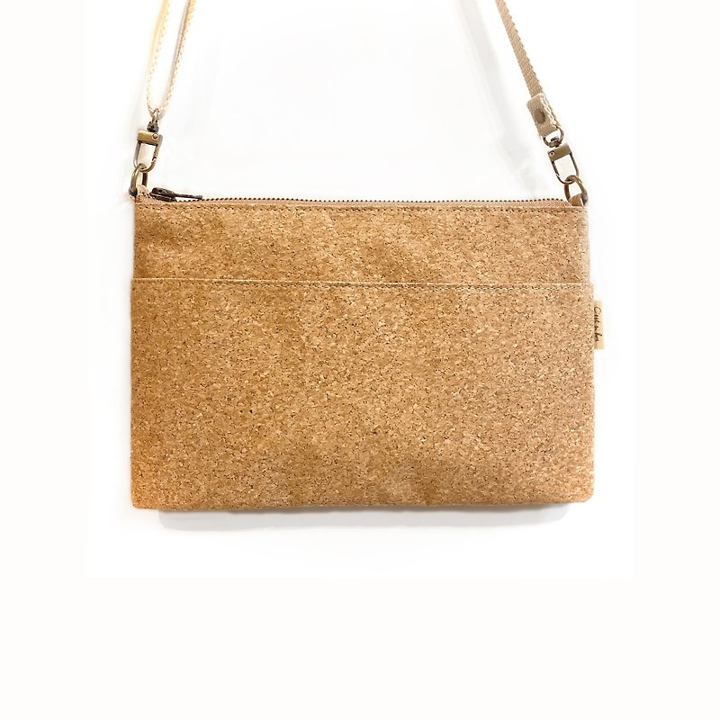 [Feeling cork] Upgraded version of sustainable environmentally friendly cross-body bag, side shoulder bag - classic broken pattern - Messenger Bags & Sling Bags - Cork & Pine Wood Brown