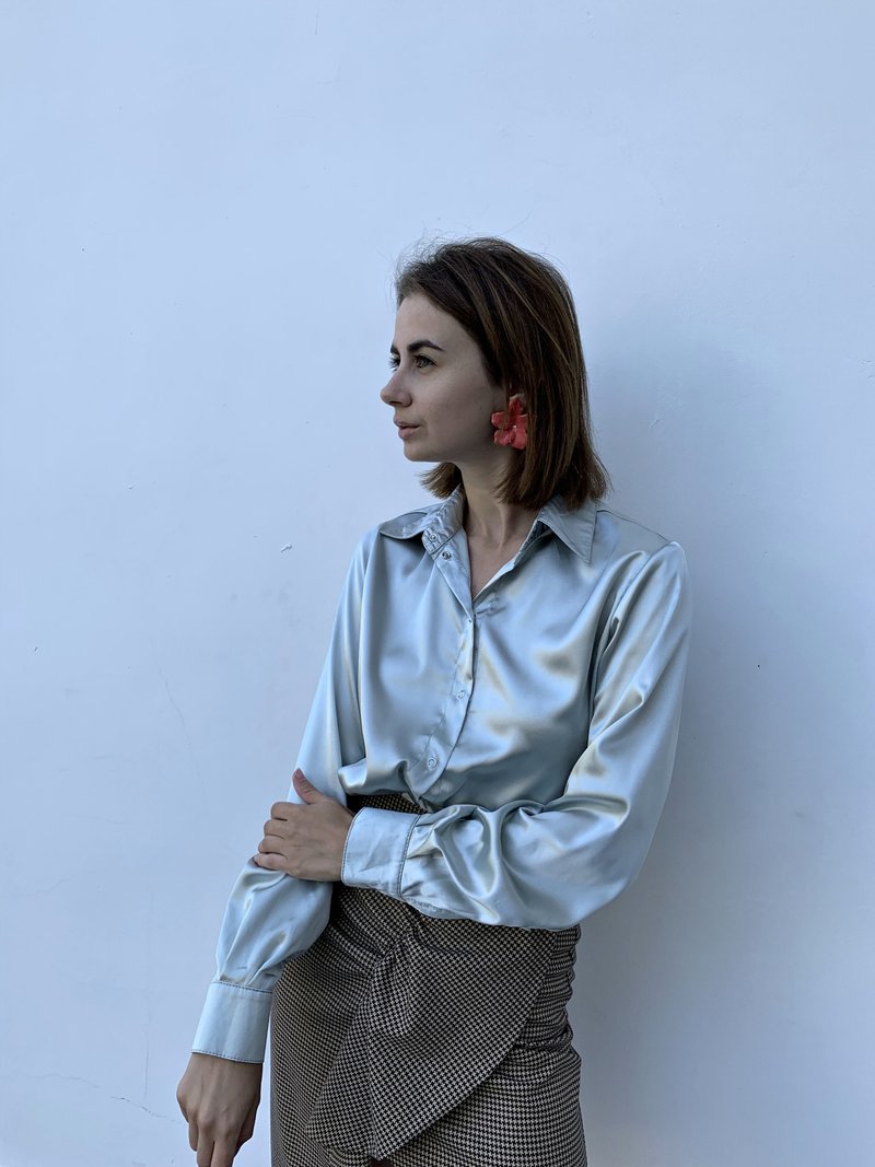 SATIN Blouse, Office Silk Shirt, Long Sleeves Blouse, Formal Gray Satin Shirt - 女襯衫 - 其他材質 銀色