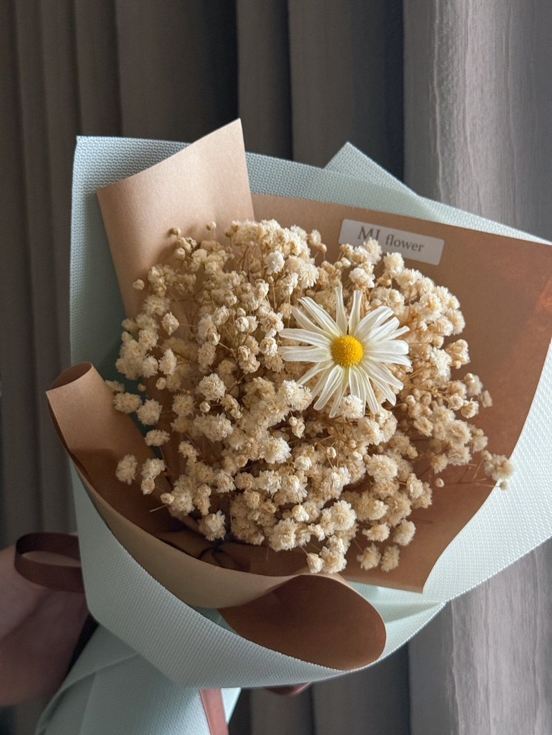 mjflower梅姬花氏-限定畢業季永生滿天星花束- 永生花 畢業花束 - 乾燥花/永生花 - 植物．花 多色