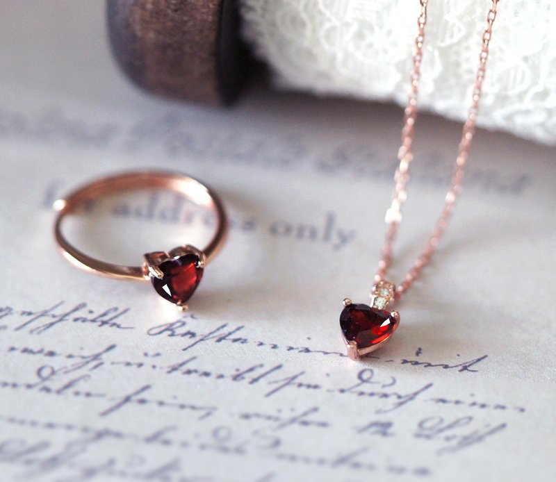 Top quality Stone 6mm love sterling silver ring necklace - January birthstone - แหวนทั่วไป - คริสตัล สีแดง