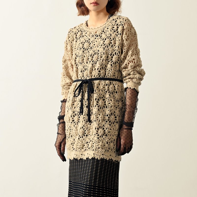 【NaSuBi Vintage】Detailed hollow woven pattern solid color vintage knitted top - สเวตเตอร์ผู้หญิง - ไฟเบอร์อื่นๆ 