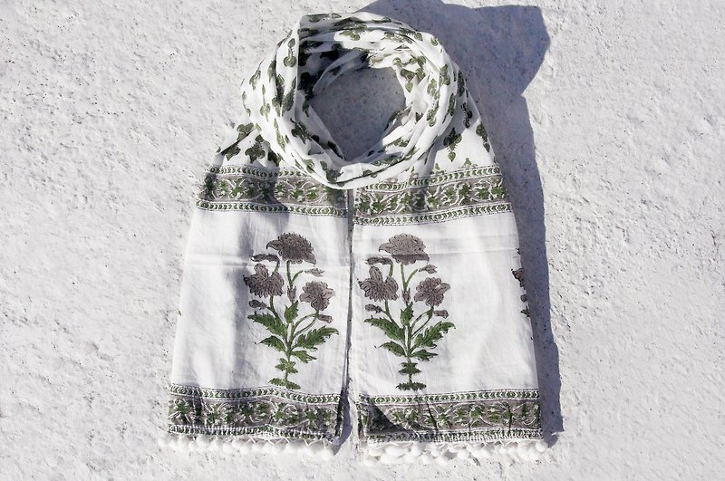 Valentine's Day gift a limited edition of hand-woven pure cotton scarf / scarves handmade woodcut vegetable dyes / vegetation dyeing cotton scarf - green forest plants totem wool ball tassels - Scarves - Cotton & Hemp White