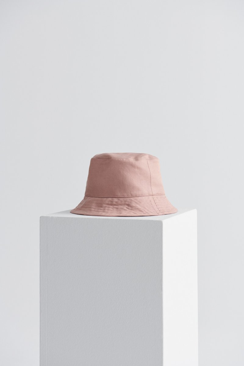 Shan Yong pink linen bucket hat - Hats & Caps - Cotton & Hemp 