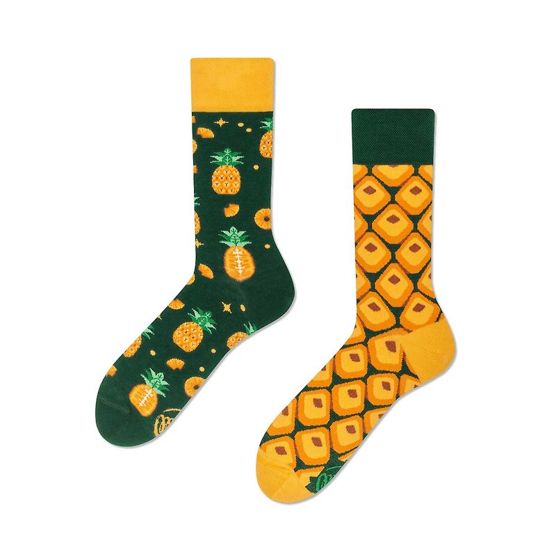 The Pineapple Mismatched Adult Crew Sock - ถุงเท้า - ผ้าฝ้าย/ผ้าลินิน สีเขียว