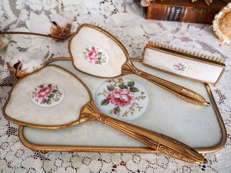 British antique lace mosaic rose makeup four sets of recommended decorations photo props - ของวางตกแต่ง - วัสดุอื่นๆ 