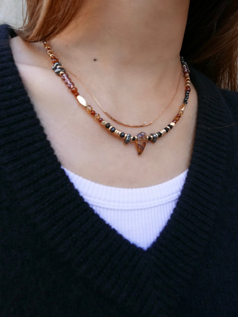 Natural stone necklace/black spinel/orange Stone/black Stone - Necklaces - Copper & Brass Multicolor