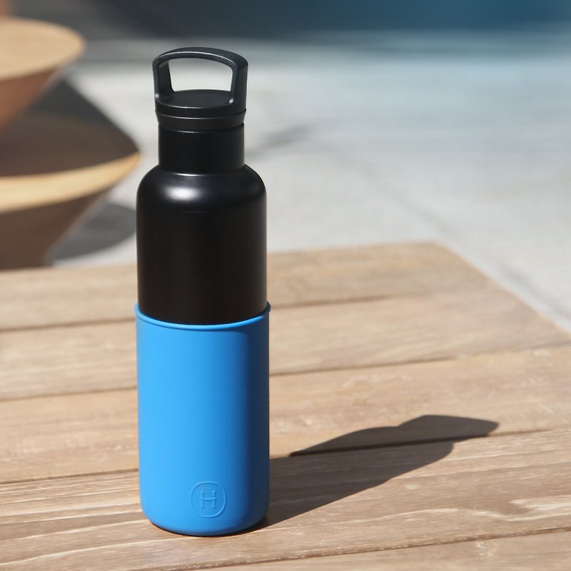 CIN CIN (BLACK-BLUE) 20 OZ, Double Wall Vacuum Insulated Stainless Steel Water Bottle Perfect for Outdoor Sports Camping Hiking Cycling - กระติกน้ำ - โลหะ หลากหลายสี