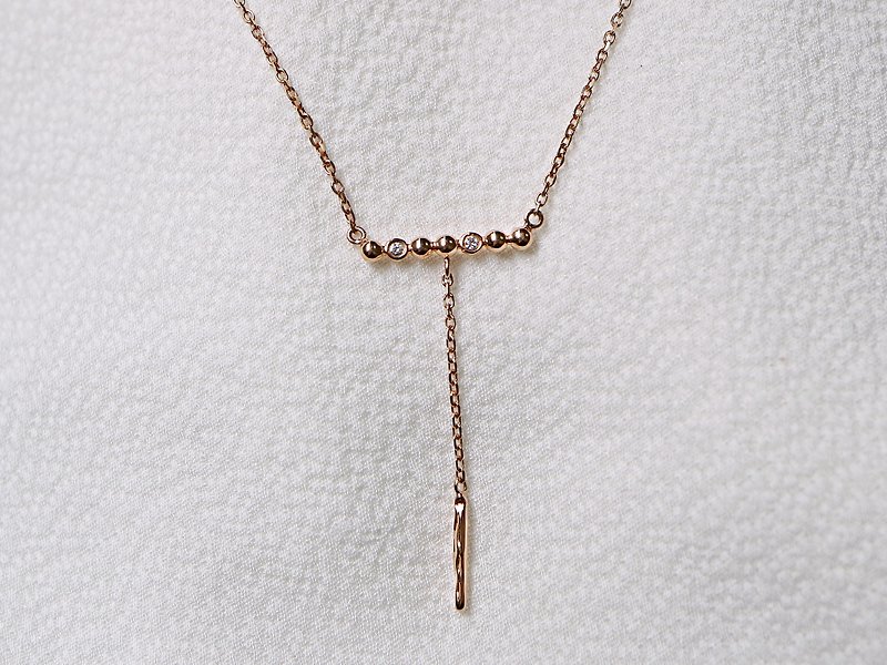 Small diamond pendant K gold necklace - สร้อยคอ - เพชร สึชมพู