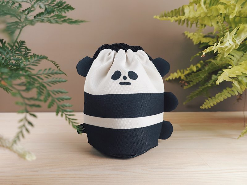 聚酯纖維 水桶包/束口袋 黑色 - 大貓熊 造型圓底 防潑水束口袋 | Taipei Zoo 聯名