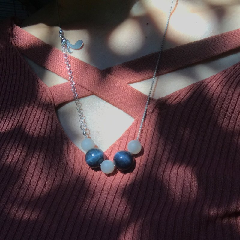 【Lost And Find】Natural tiger eyes piano necklace - Necklaces - Gemstone Blue