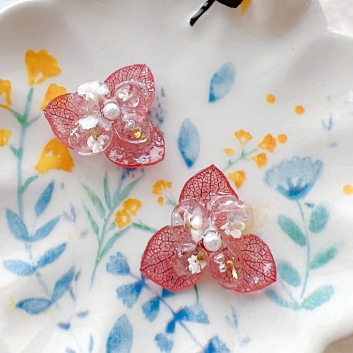 Chu flower 啾小姐花園/飾品手作 繡球珍珠花園 耳環