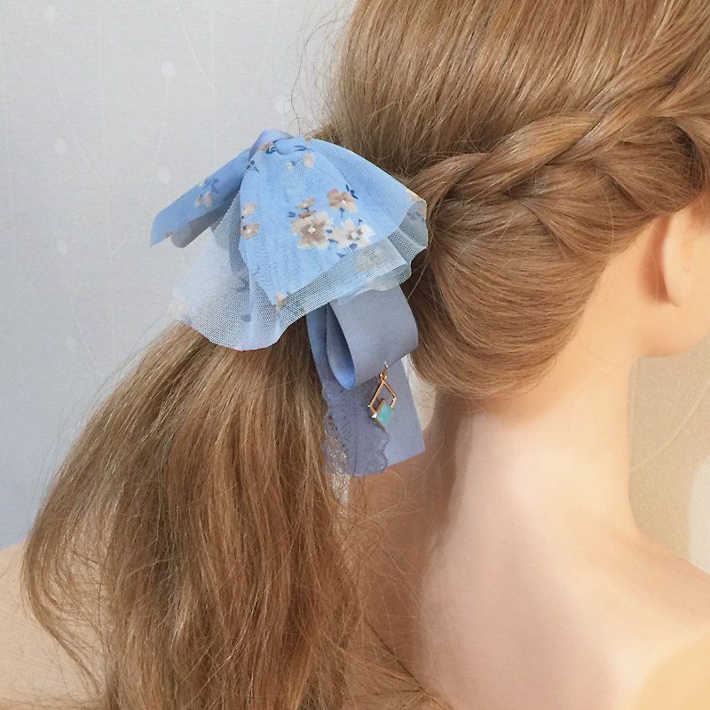 Fog gray blue/temperament small floral lace asymmetrical pendant banana clip ponytail clip hair ring hair bundle - เครื่องประดับผม - วัสดุอื่นๆ สีน้ำเงิน