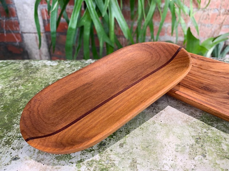 Teak stitching | Handle oval small wooden plate - Plates & Trays - Wood Brown