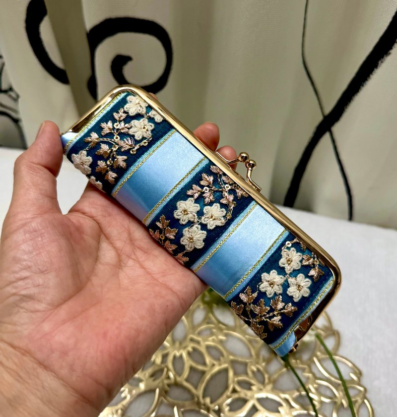 — A Touch of Charm That Brings a Gentle Smile — Coin Purse with Sorting Capability No. 162 - Coin Purses - Cotton & Hemp Blue