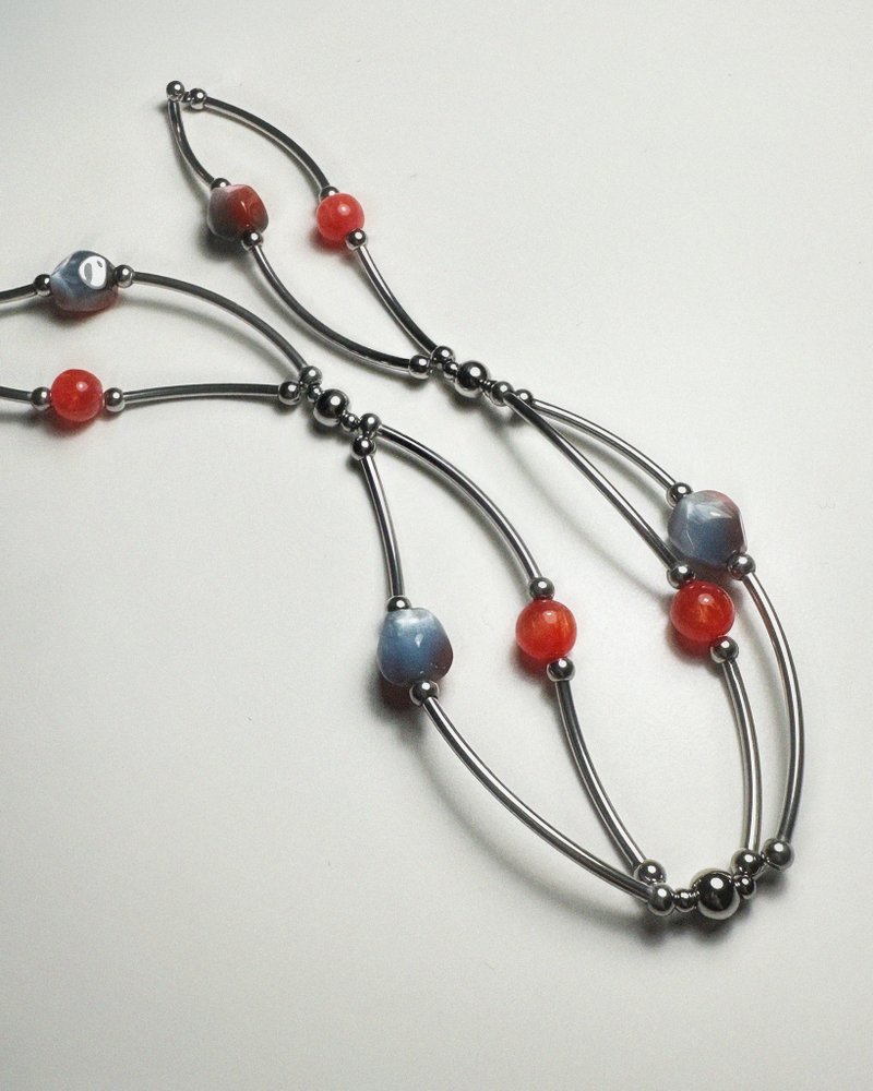 躍魚項鏈  Necklace of the Diving Fish - 項鍊 - 其他材質 銀色