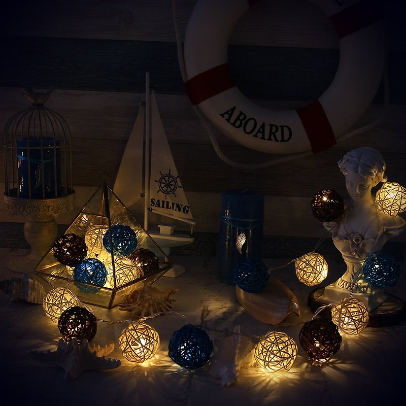 創意燈飾 籐球燈串 電池款 左岸咖啡 長度2M LED氣氛燈 聖誕節 - 燈具/燈飾 - 竹 藍色