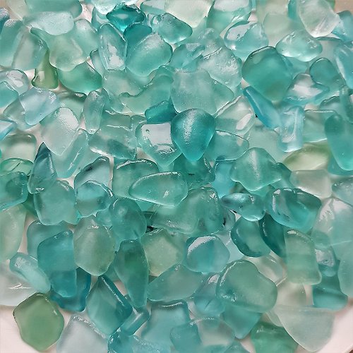 Japan Sea Glass 海泡沫和浅蓝色的海玻璃。真正的海玻璃。450克。
