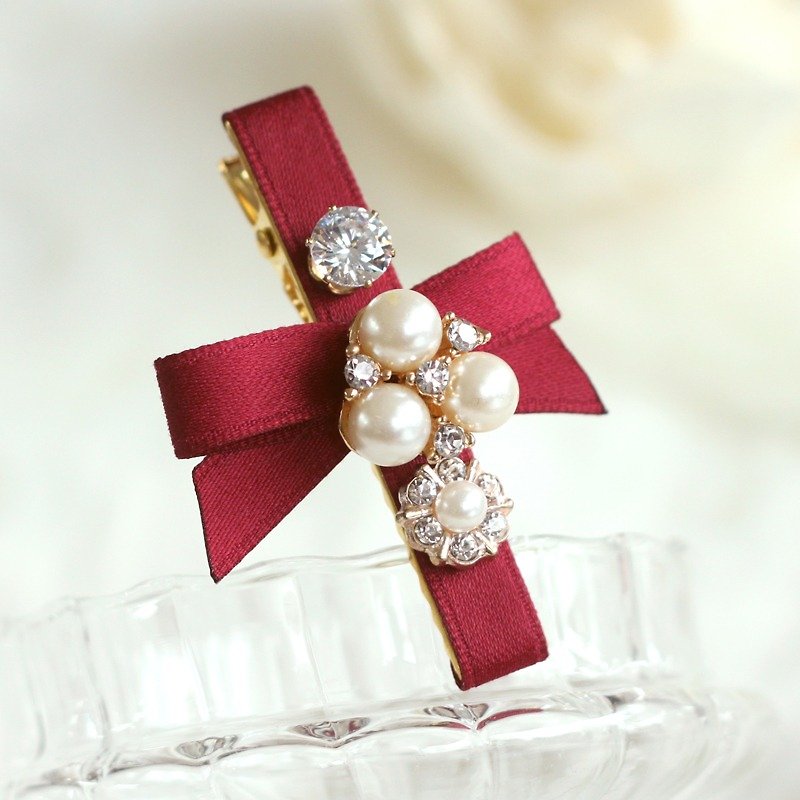 優雅な真珠飾りヘアピン