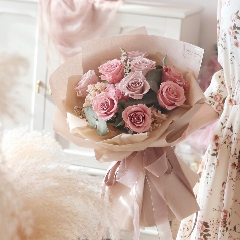 9 immortal big roses Russian swan bouquet - milk tea pink - ช่อดอกไม้แห้ง - พืช/ดอกไม้ 
