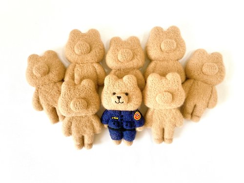 林檎 羊毛フェルト 客製化專區 林檎小熊穿制服 等候三個月