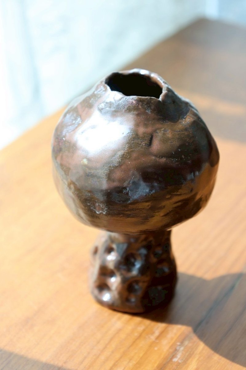 【生日禮物】聖果之心花器手捏花器侘寂風雕塑擺件收藝術作品 - 花瓶/花器 - 陶 紅色
