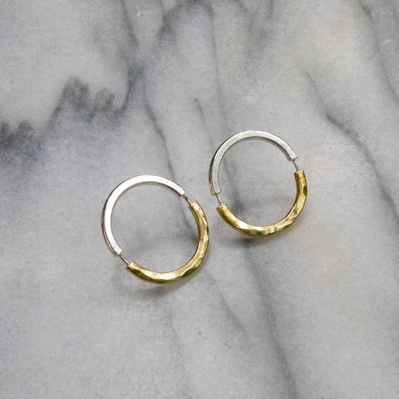 Silver x Brass - Half Circle Hammered Texture Earrings - Small - Silver Ear post - Earrings & Clip-ons - Sterling Silver Multicolor