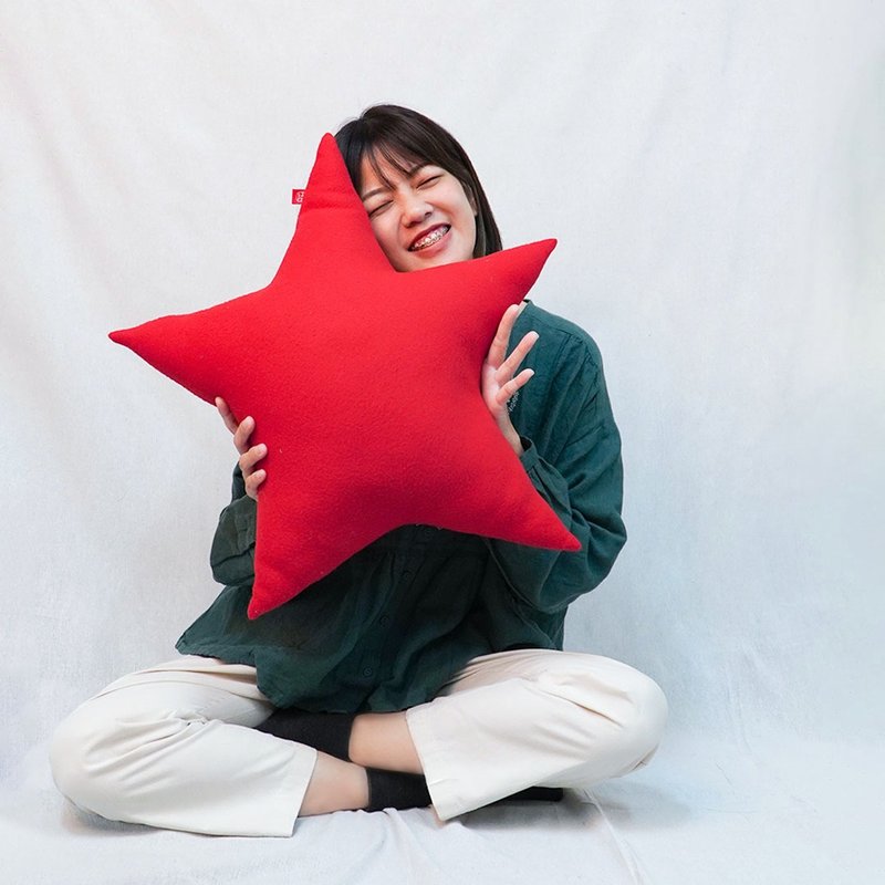 Christmas gift exchange | Star pillow - หมอน - วัสดุอื่นๆ สีน้ำเงิน